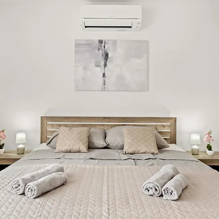 דירה Valora Stylish Near Sandy Beaches By Qubo