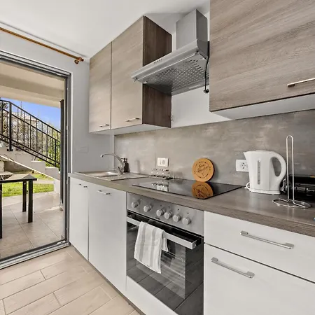 דירה Valora Stylish Near Sandy Beaches By Qubo