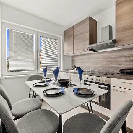 דירה Valora Stylish Near Sandy Beaches By Qubo *
